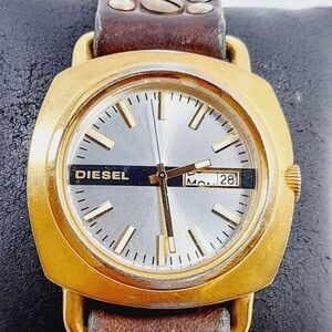 Rare Diesel DZ2124 40mm Square Face New Brown Leather Band‎ Watch new battery